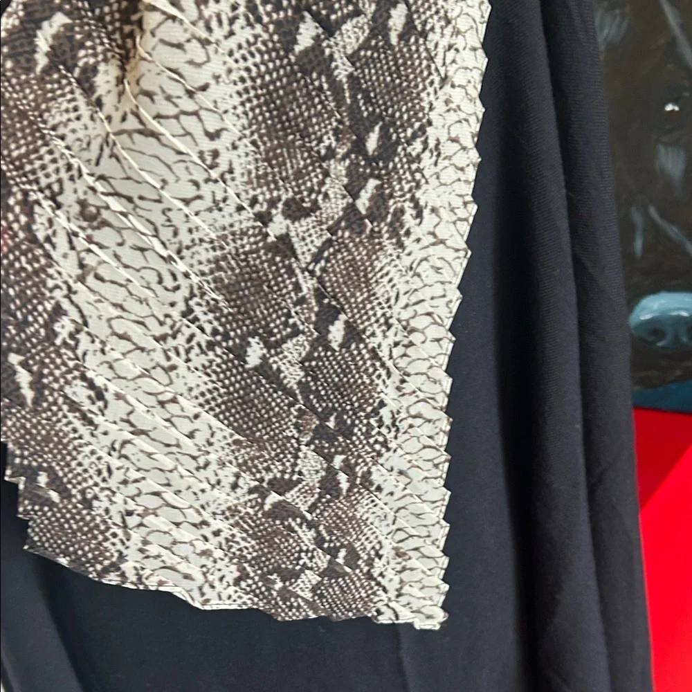 Iconic Snake Print Scarf by H&M